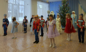 Новогодние приключения в детском саду!.