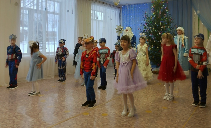 Новогодние приключения в детском саду!.